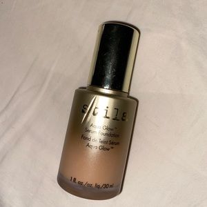 Medium STILA FOUNDATION